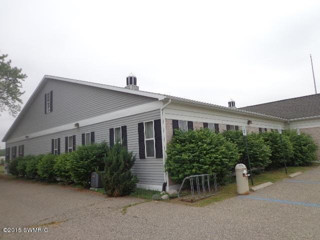 309 W Adams St - Photo 3 of 17