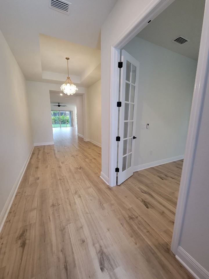 7708 Paradiso Dr - Photo 3 of 50