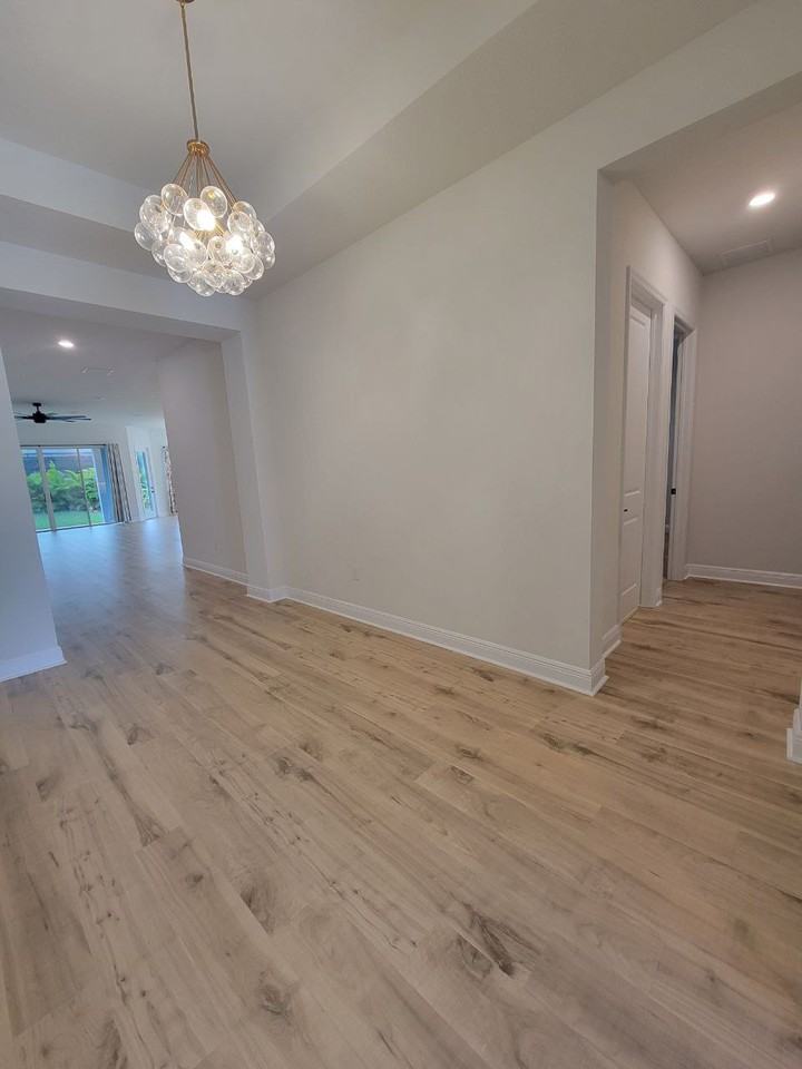 7708 Paradiso Dr - Photo 4 of 50