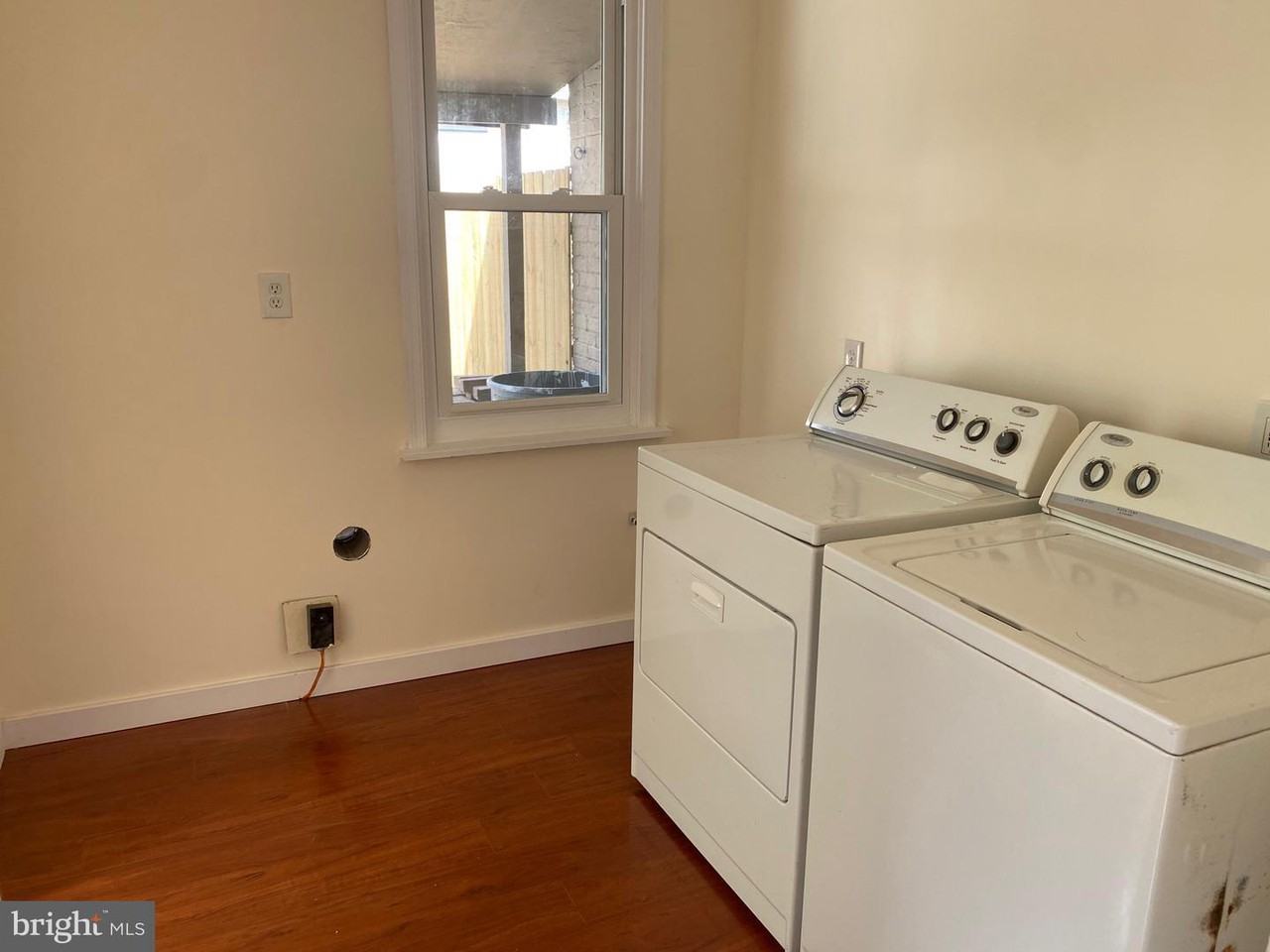 125 Guilford St - Photo 4 of 14