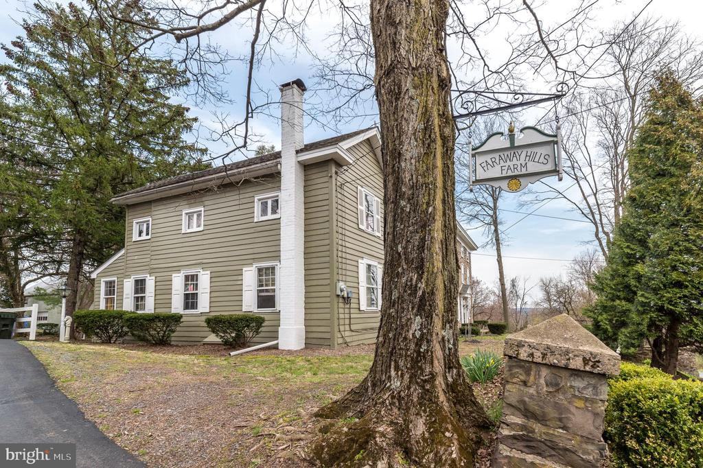 282 Durham Rd - Photo 2 of 25