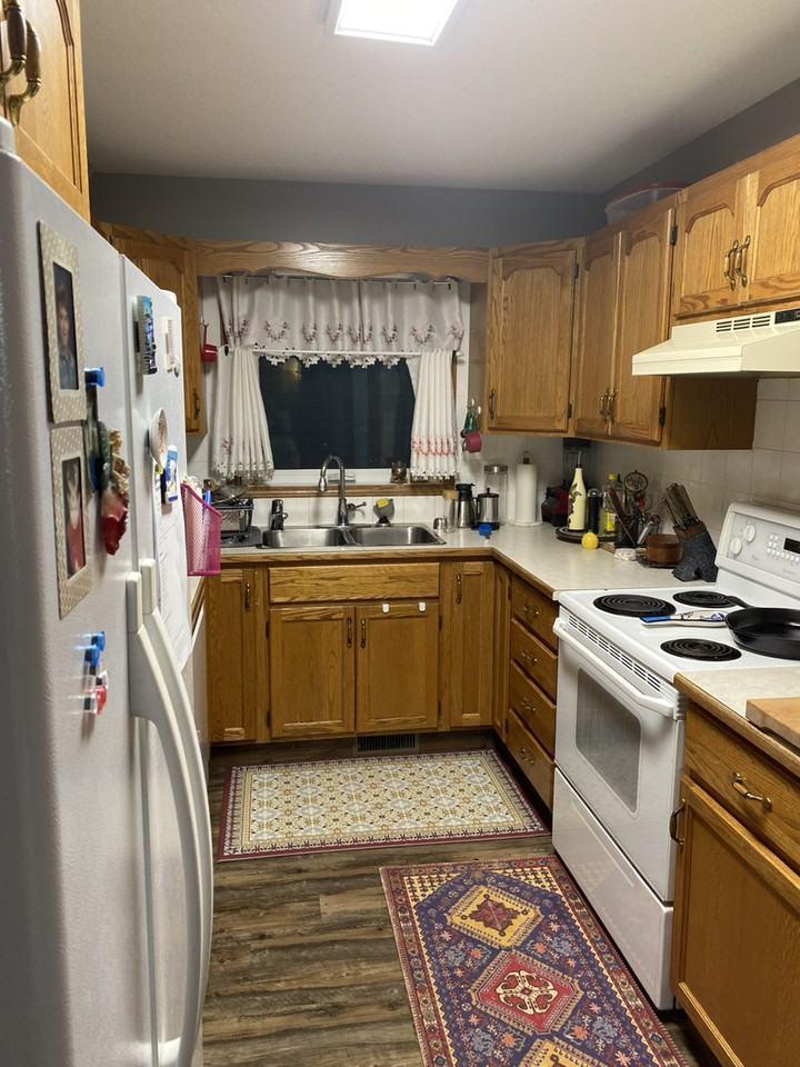 4823 46 Avenue - Photo 3 of 11