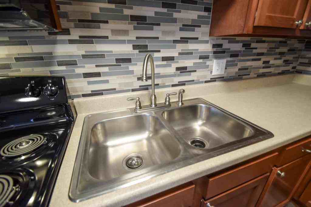 3405 Redbud Dr - Photo 5 of 9