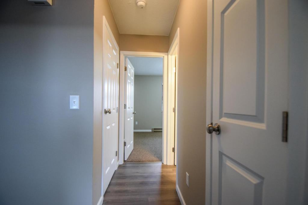 3405 Redbud Dr - Photo 6 of 9
