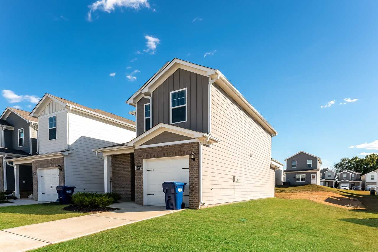 8079 Hagood St - Photo 2 of 7