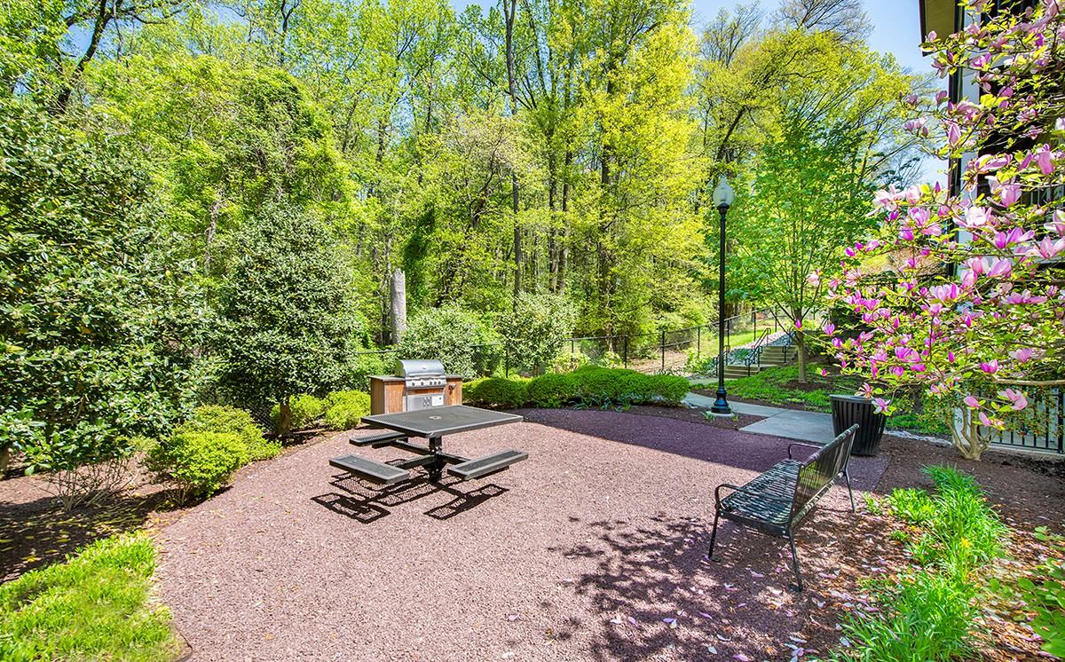 Mode at Hyattsville - Photo 2 of 11