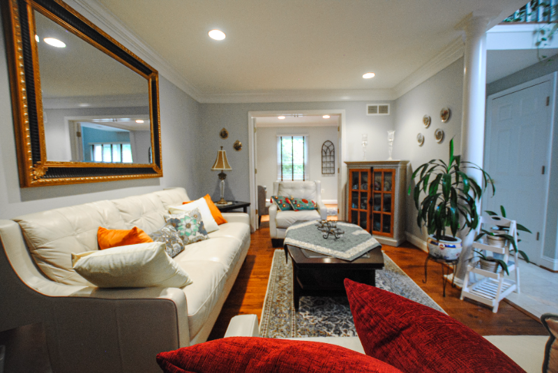 9321 Ravenridge Rd - Photo 6 of 50