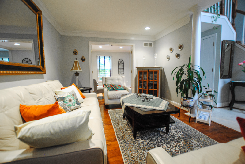 9321 Ravenridge Rd - Photo 7 of 50