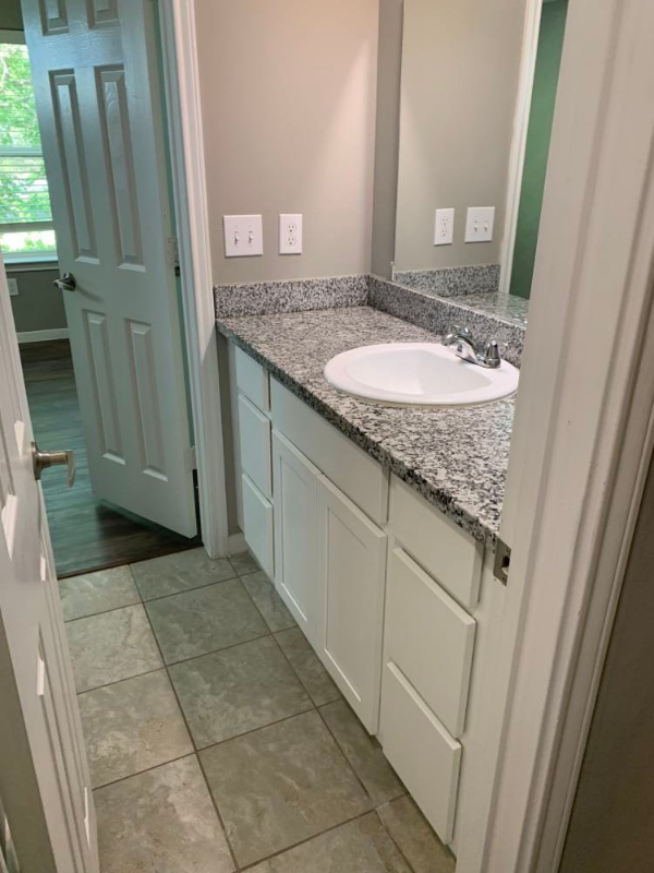 1400 E Henderson Rd - Photo 3 of 15