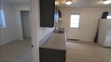 featured image of 3250 Ne #B