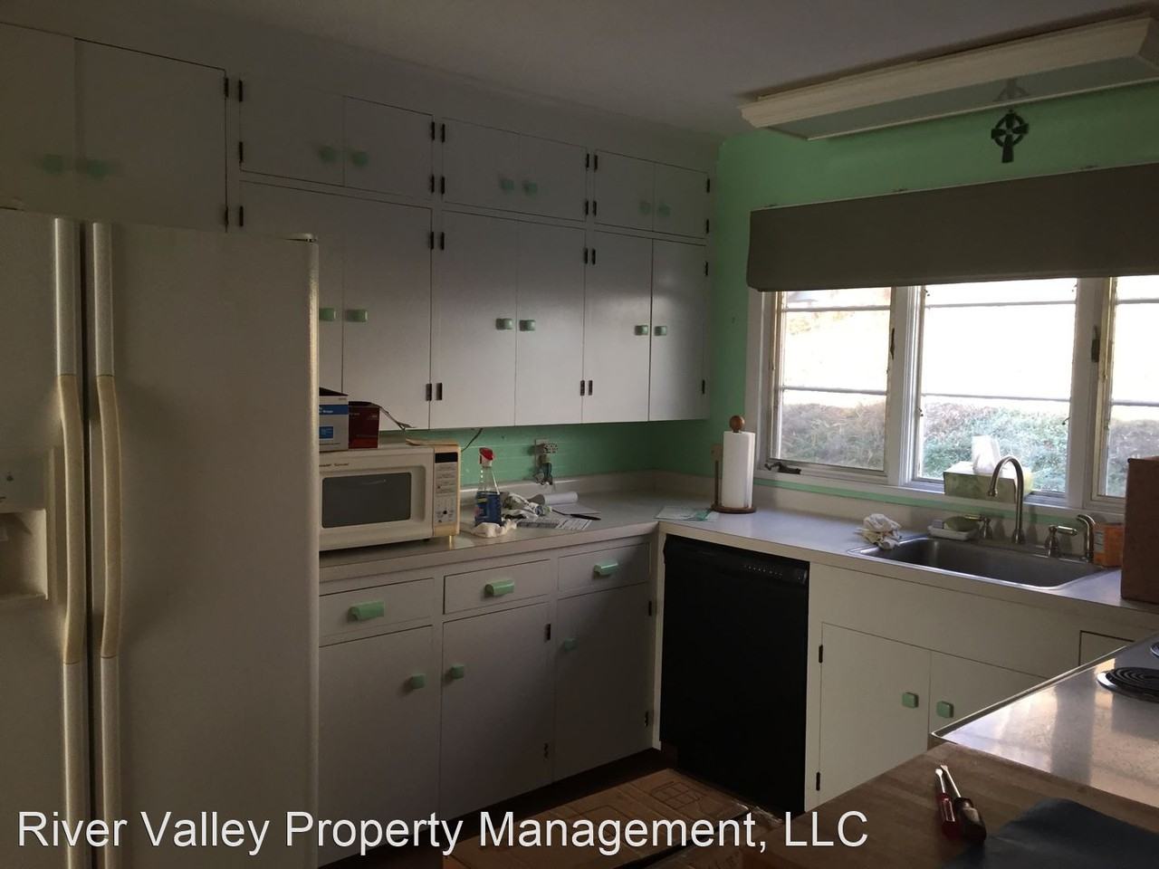 12 Dell Rd - Photo 2 of 13