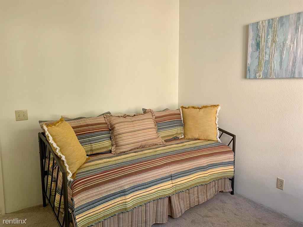 55566 Southern Hls - Photo 2 of 10