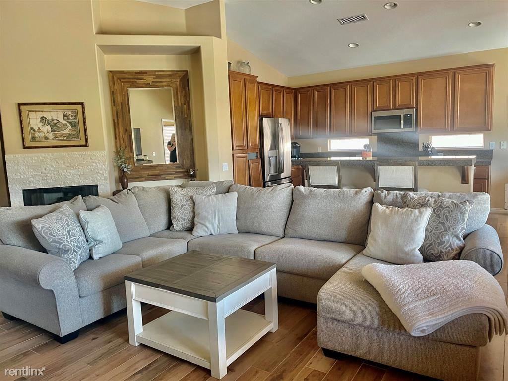 79699 Carmel Valley Ave - Photo 2 of 10