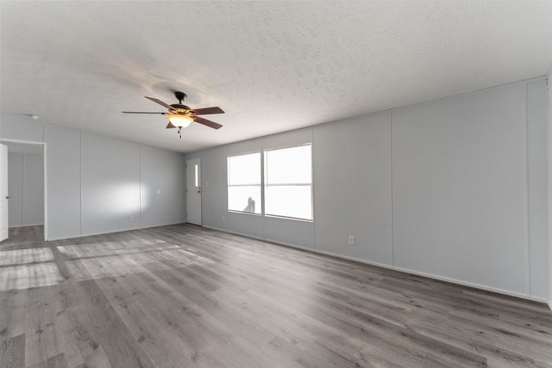 429 Anchor Ln - Photo 2 of 20