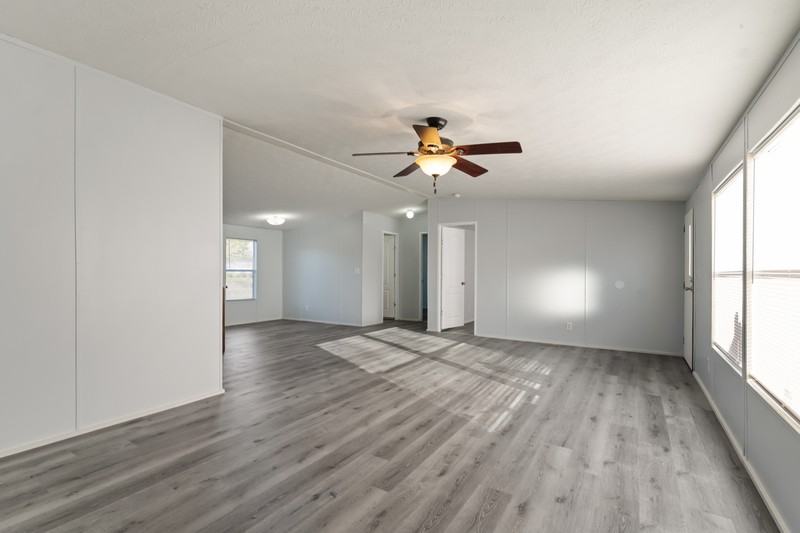 429 Anchor Ln - Photo 3 of 20