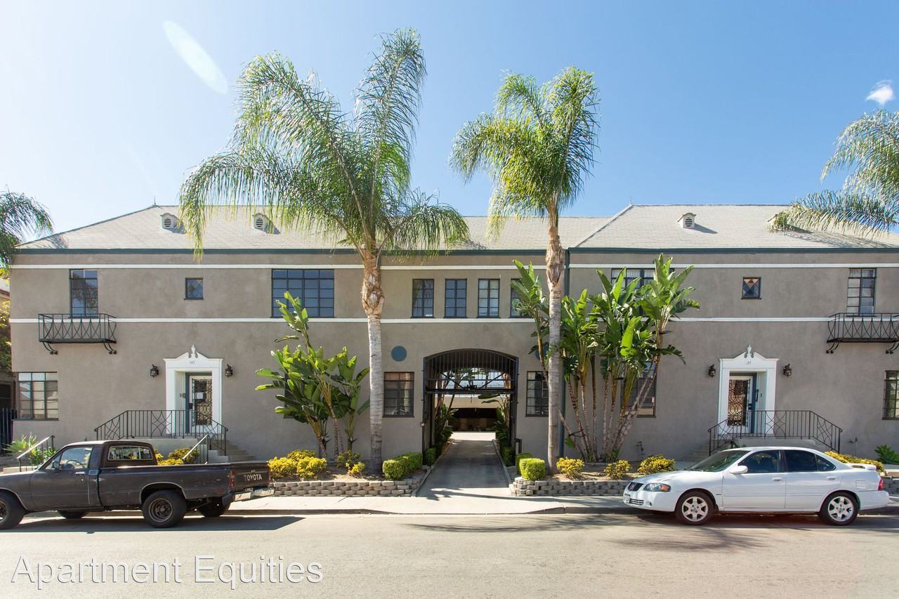 135-143 S. Edgemont Street - Photo 2 of 33