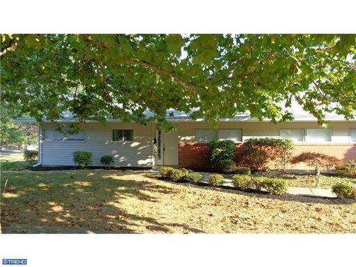 15 Korda Rd - Photo 2 of 12