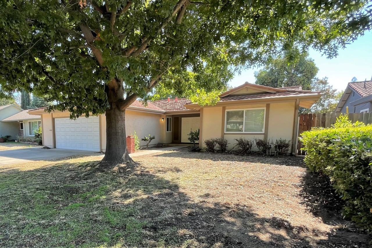 8130 La Riviera Dr - Photo 2 of 19