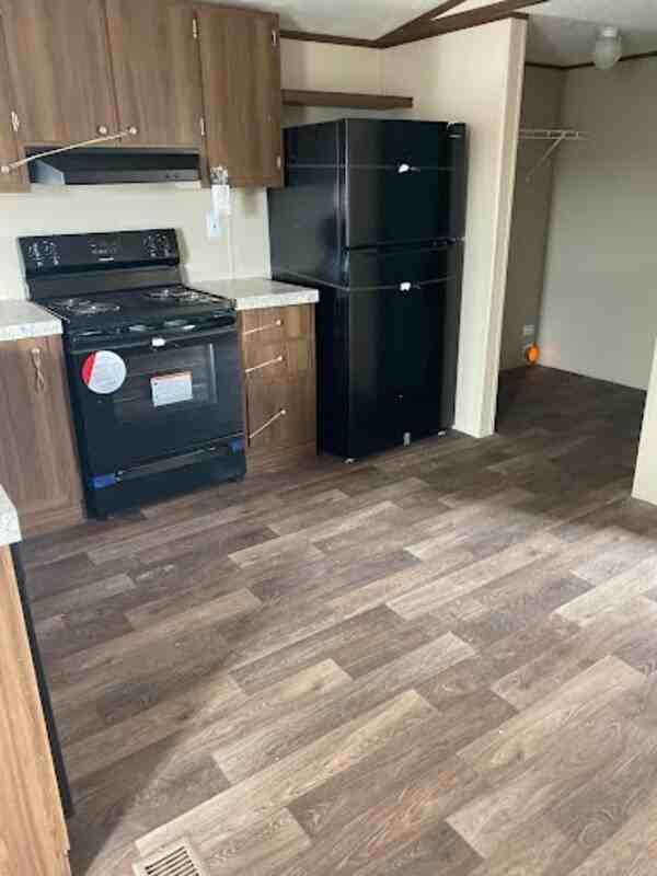 2130 Rand Morgan Rd - Photo 4 of 10