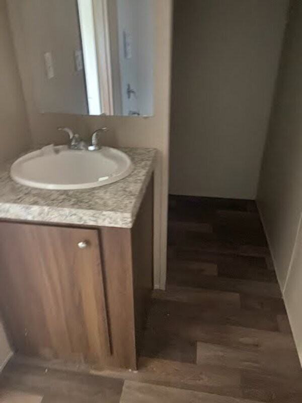 2130 Rand Morgan Rd - Photo 7 of 10