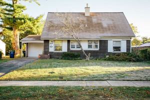 featured image of 48 Sandstone Ln