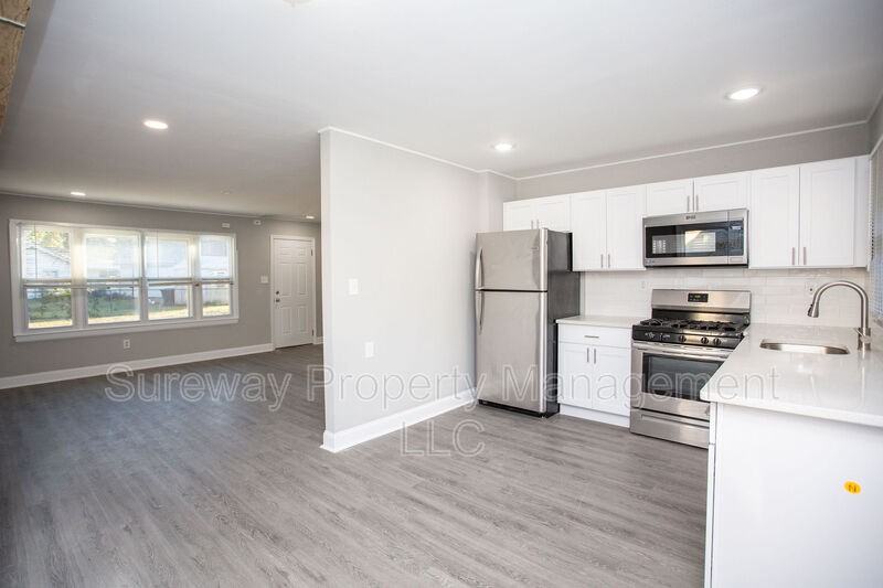 48 Sandstone Ln - Photo 7 of 40