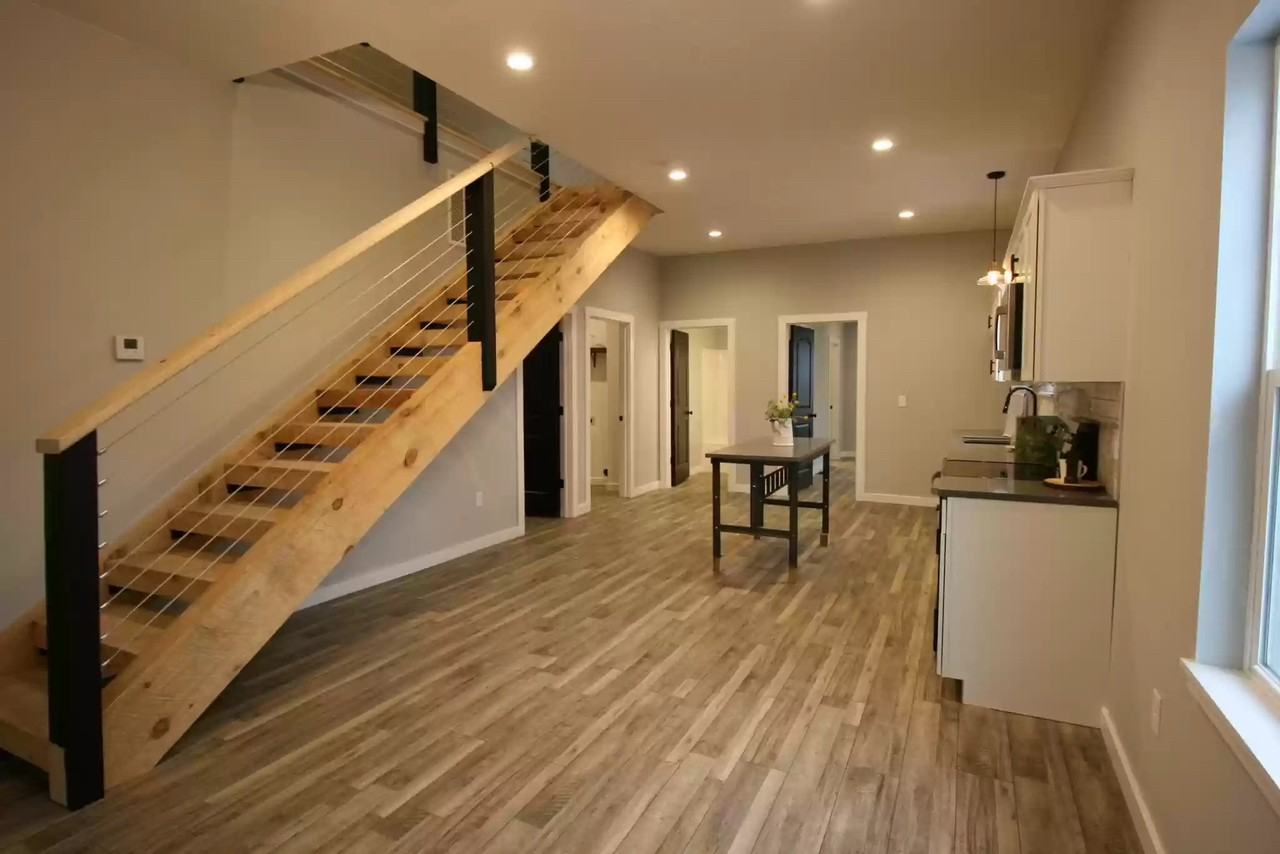 928 W Elm St - Photo 6 of 12