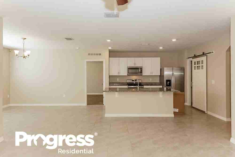 908 Denali Dr - Photo 3 of 21