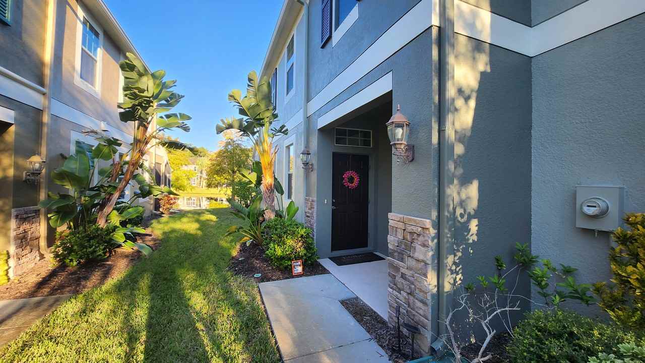 12575 Streamdale Dr - Photo 3 of 25
