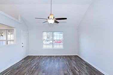 164 Berwick Lakes Blvd - Photo 2 of 10