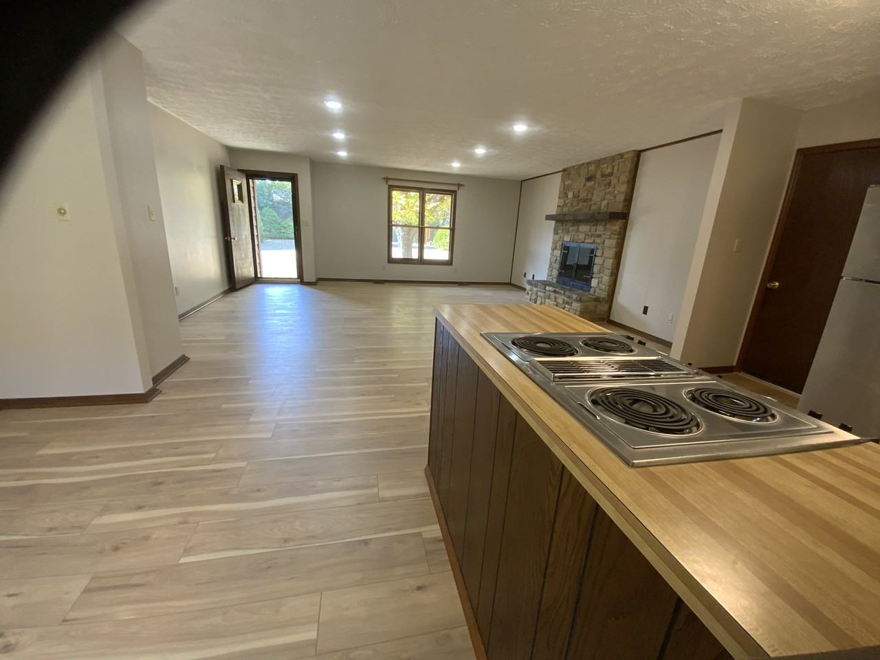 1633 S Greenfield Ct - Photo 3 of 29