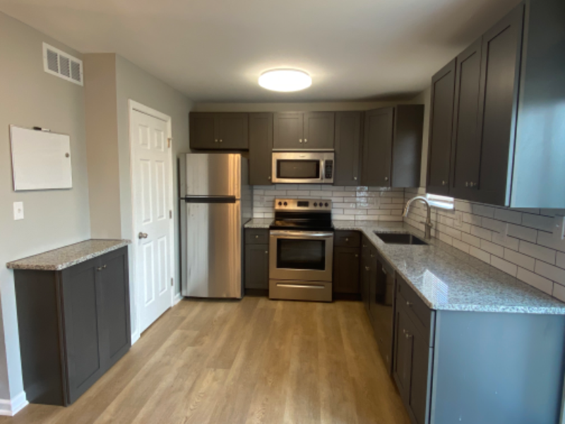 312 Vincent Circle - Photo 2 of 7