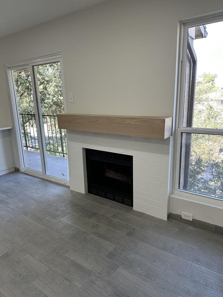 5916 Gaston Avenue - 301unit 301 #301 - Photo 4 of 10