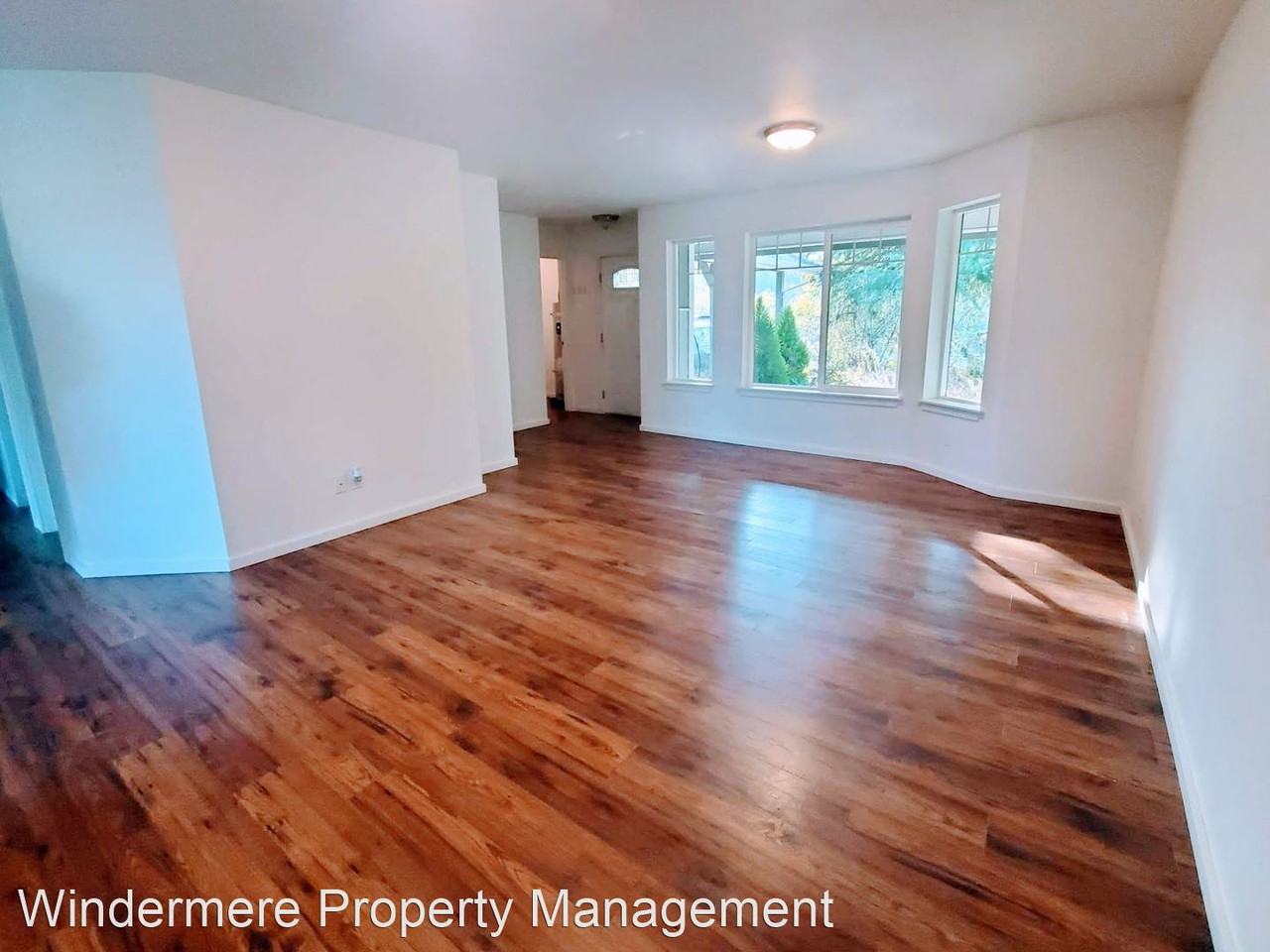 1220 Audrey Ave - Photo 3 of 16