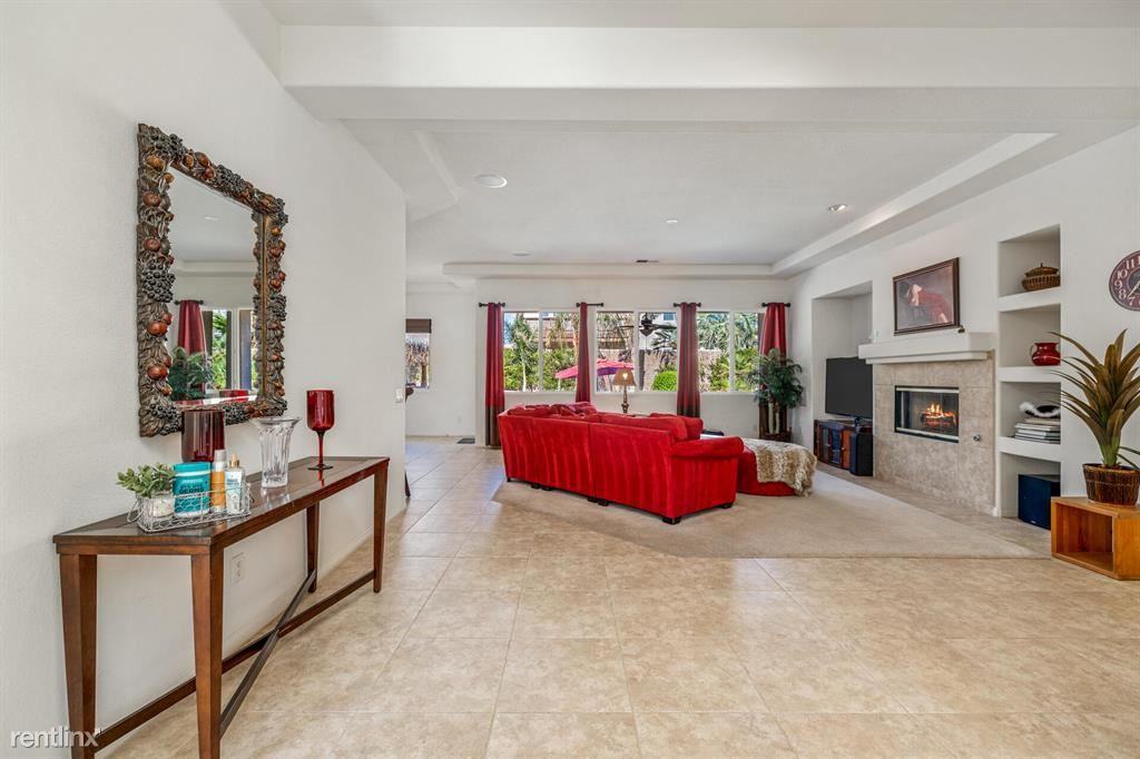 78400 Via Caliente - Photo 2 of 10