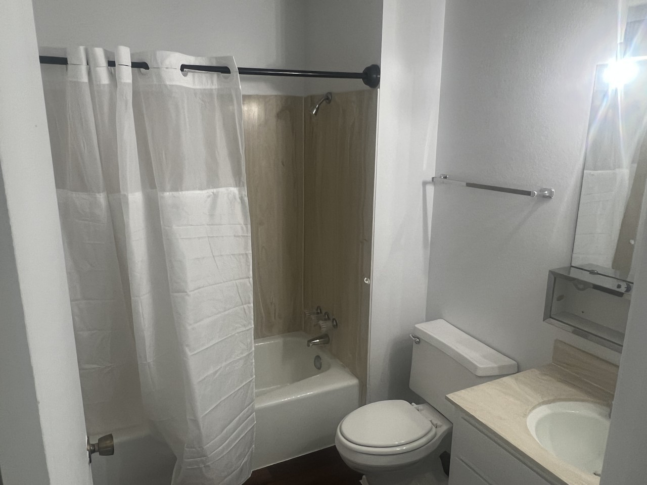 12320 Candelaria Rd NE - Photo 2 of 13
