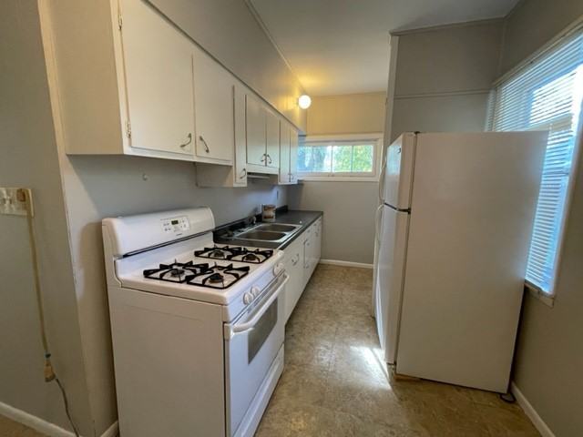 413 S Lincoln Ave - Photo 3 of 23