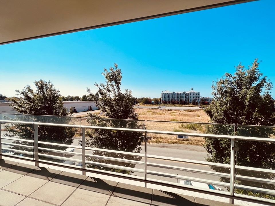 5177 Brighouse Way - Photo 2 of 38