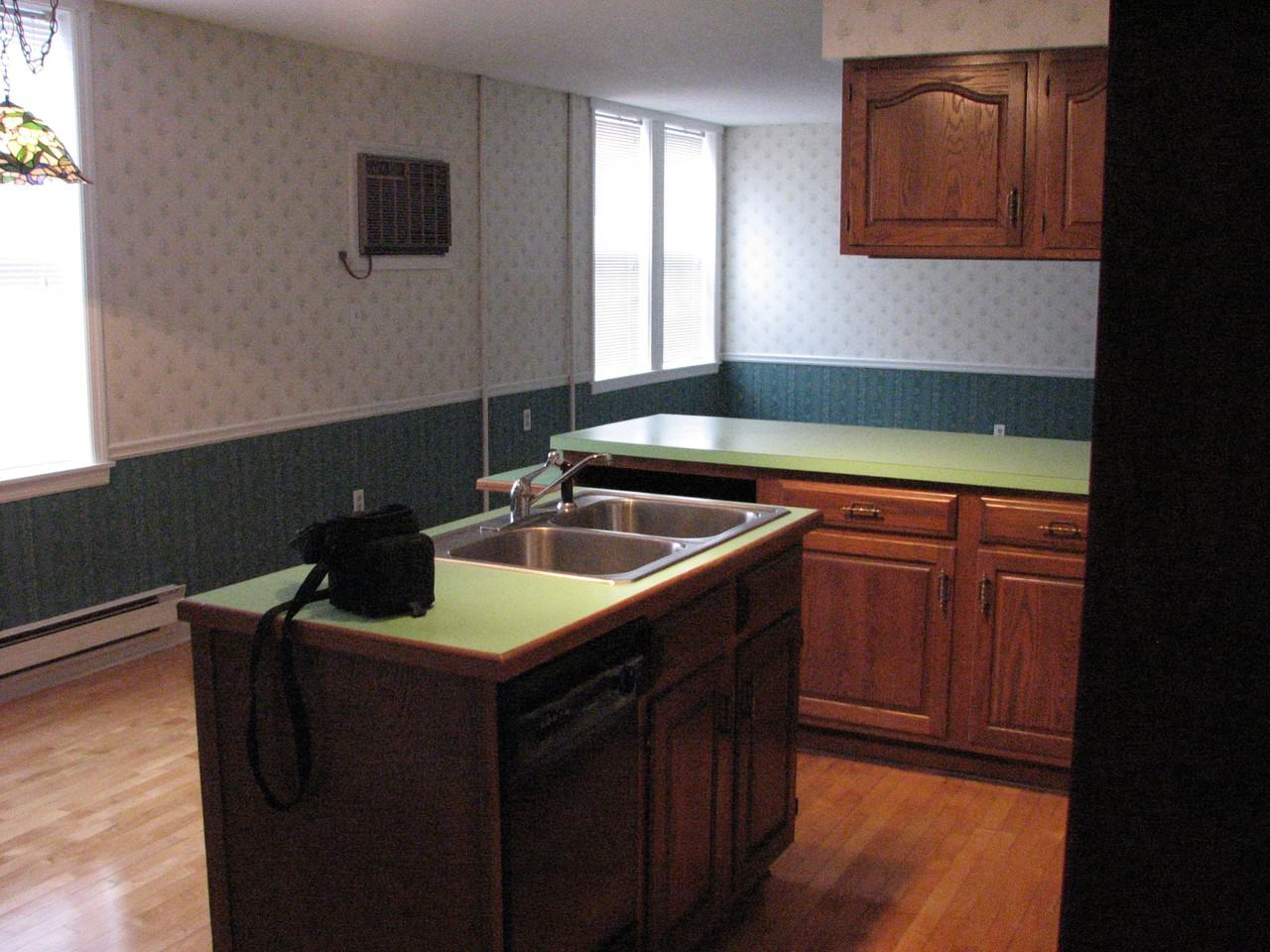 818 Eagle St 2nd Fl #2ndFLWESTA - Photo 2 of 6