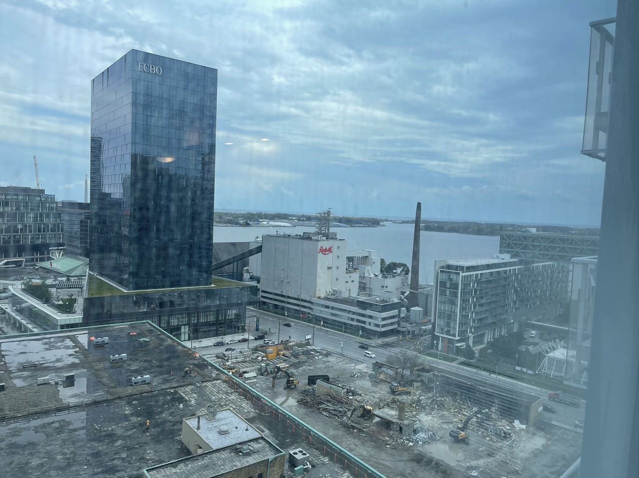 1 Yonge Street #07 - Photo 5 of 14