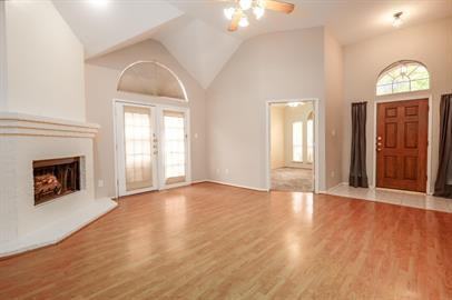 3273 Green Ct - Photo 3 of 26