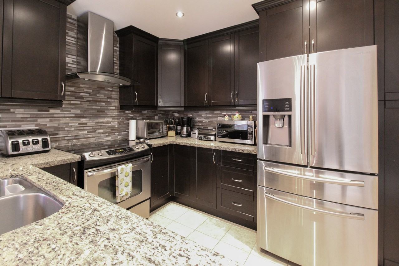 2382 Towne Boulevard - Photo 3 of 22