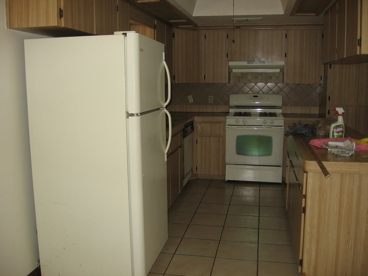 18211 Sanger Ct - Photo 2 of 43