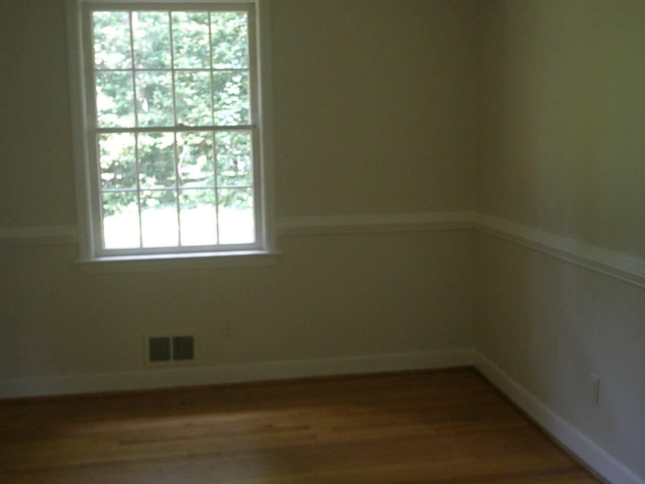 8712 Cherokee Rd - Photo 3 of 4