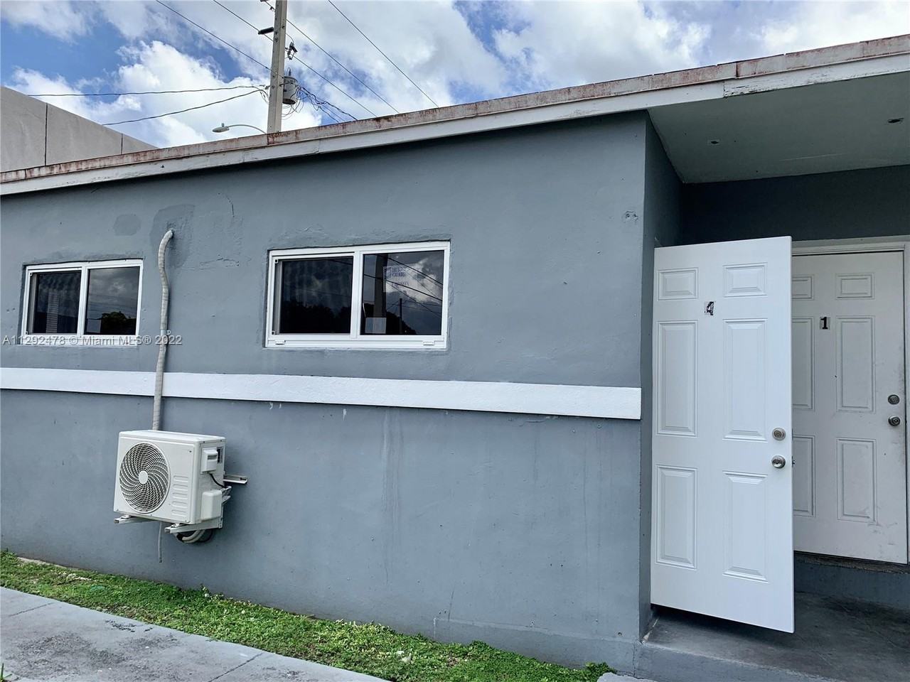 609 Nw 2nd Ave #4 - Photo 2 of 8