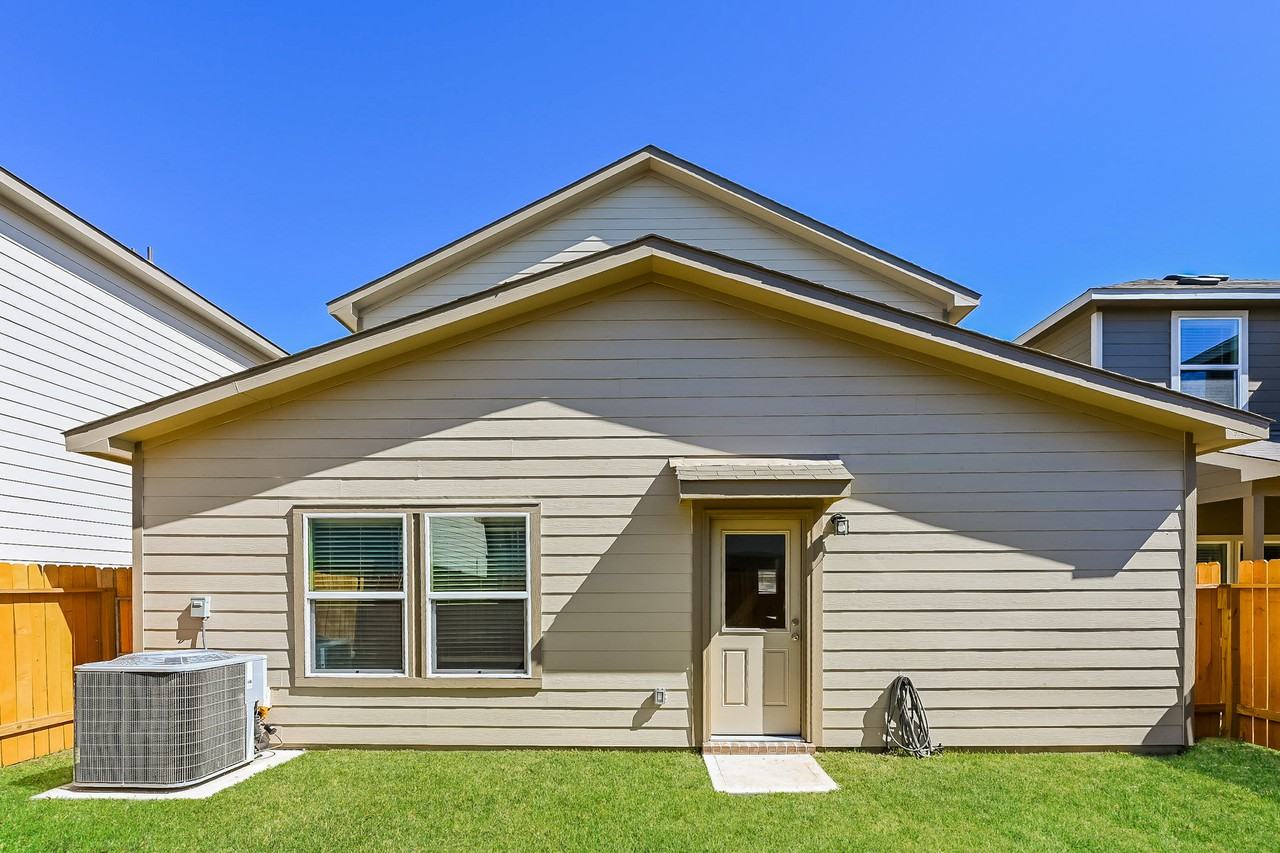 7927 Cypress Country Dr - Photo 5 of 5