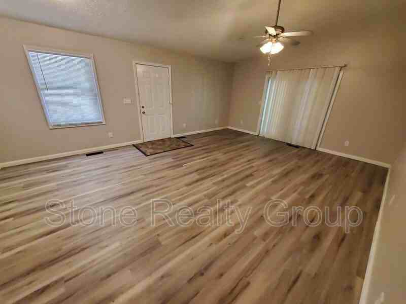 3365 E Margaret Dr - Photo 2 of 10