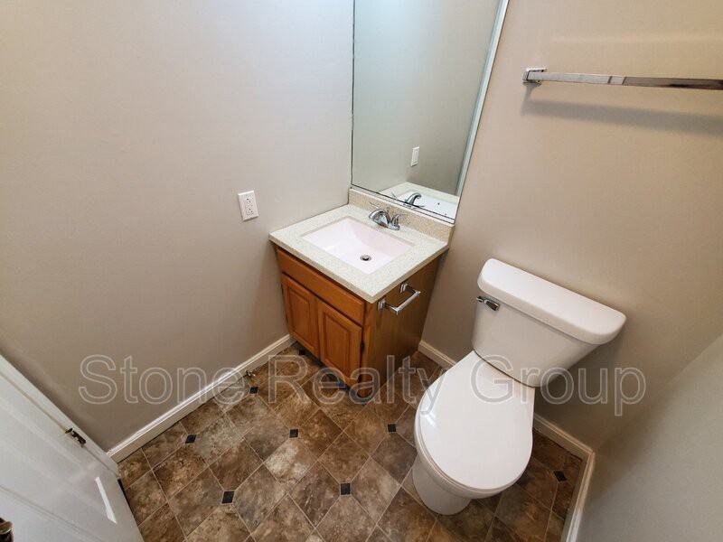 3365 E Margaret Dr - Photo 5 of 10