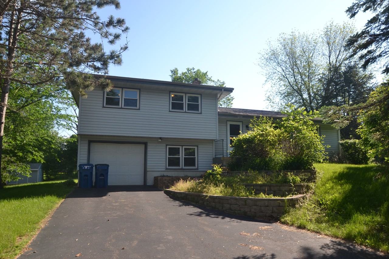 13549 Island View Dr NW - Photo 2 of 15