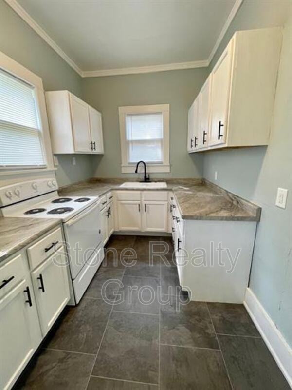 2509 N 12th St - Photo 3 of 7